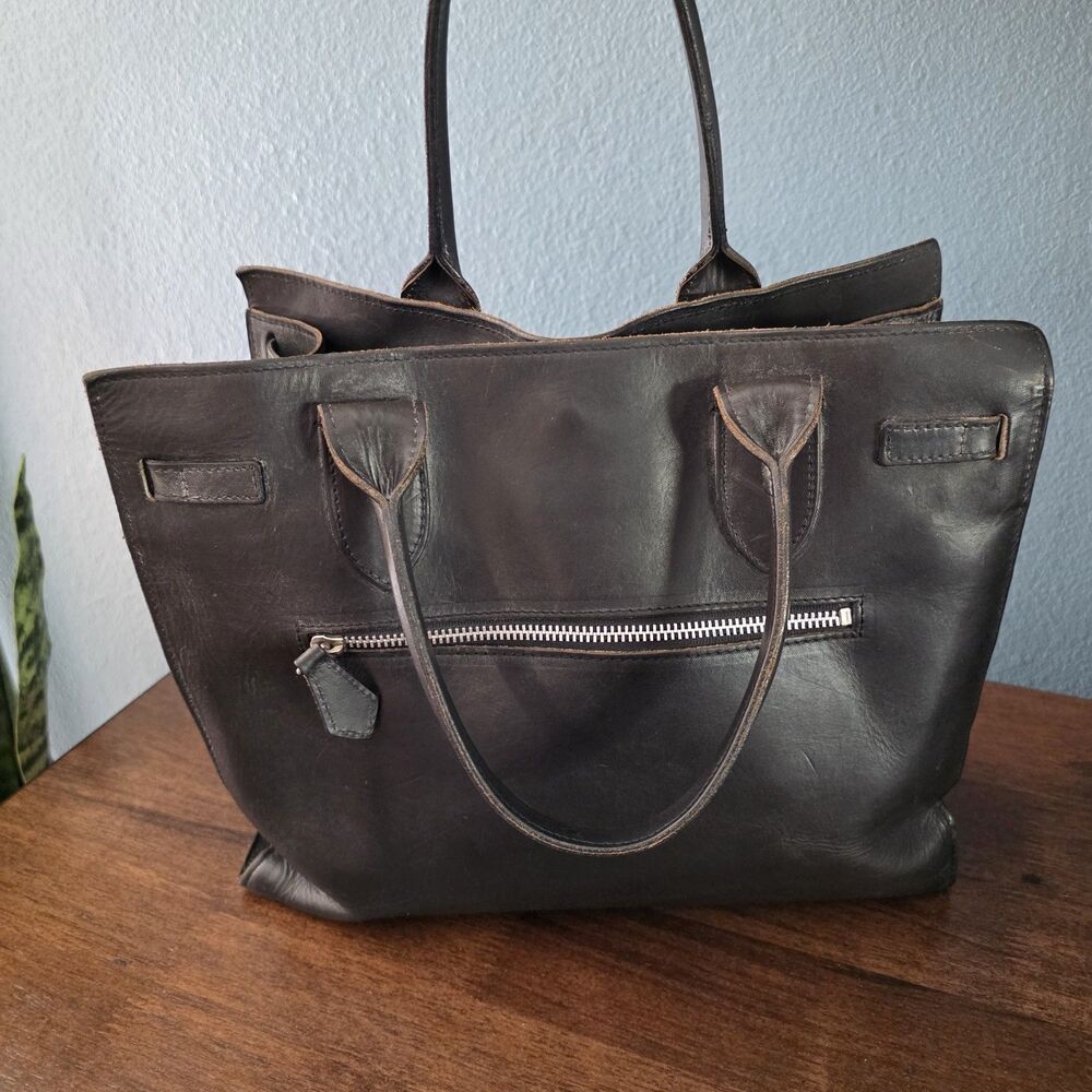 Dooney & Bourke Alto Tassel Bag Handbag Black Double Handles Made In Italy - Picture 4 of 10